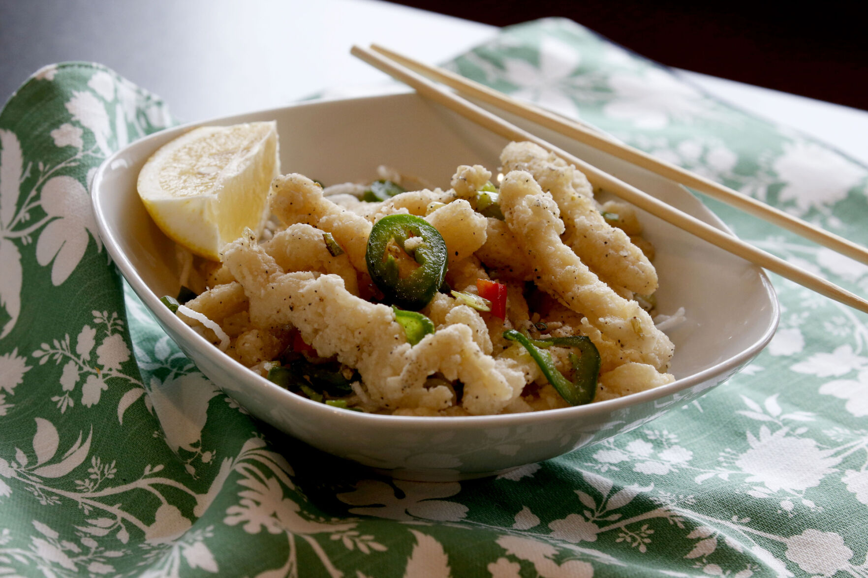 Wok & Roll Chinese restaurant